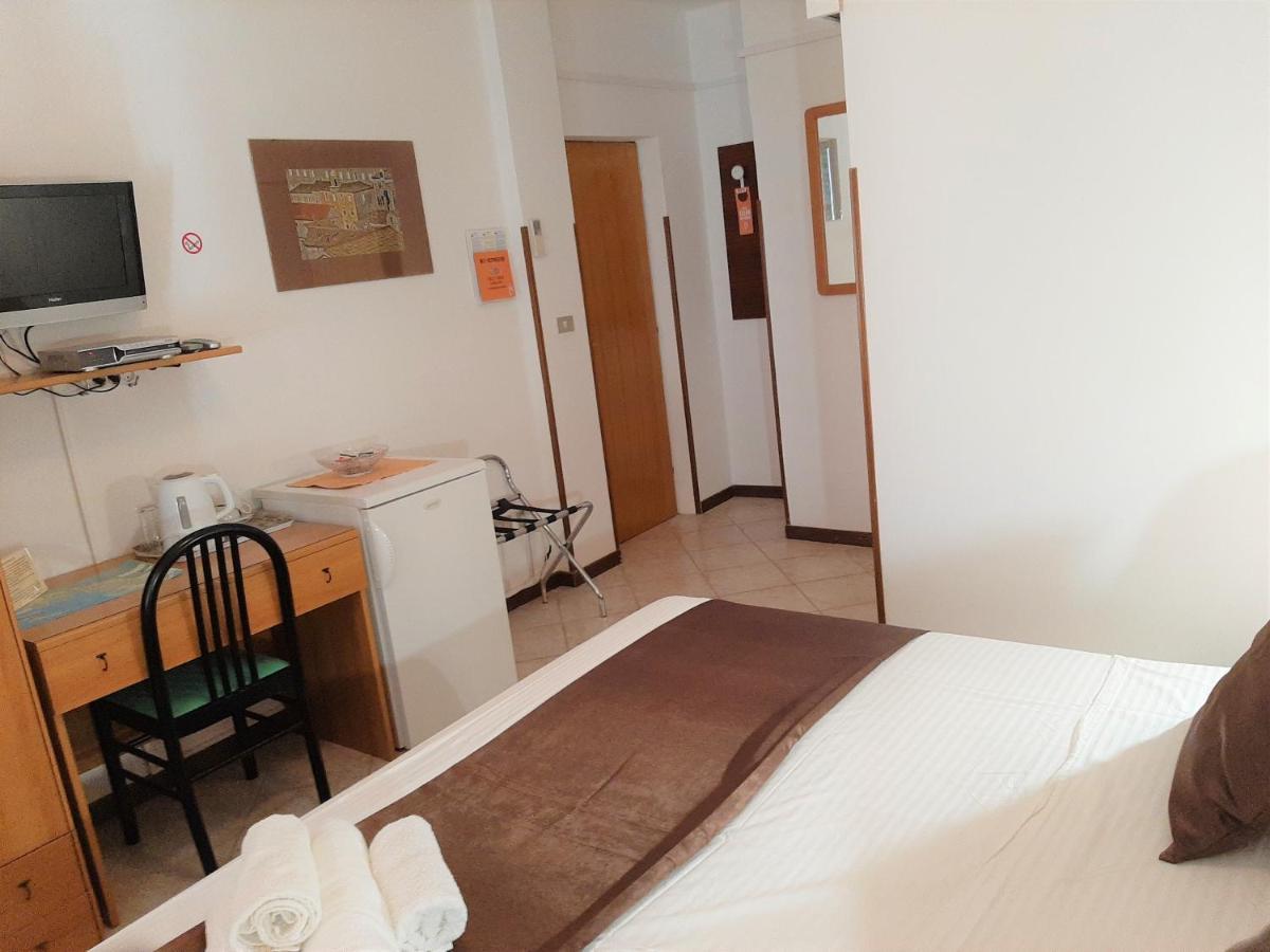 Rooms And Apartments Villa Town Gate Hvar Hvar Town Bagian luar foto