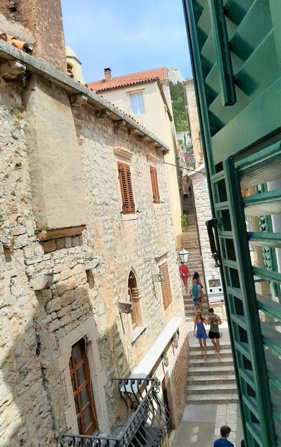 Rooms And Apartments Villa Town Gate Hvar Hvar Town Bagian luar foto