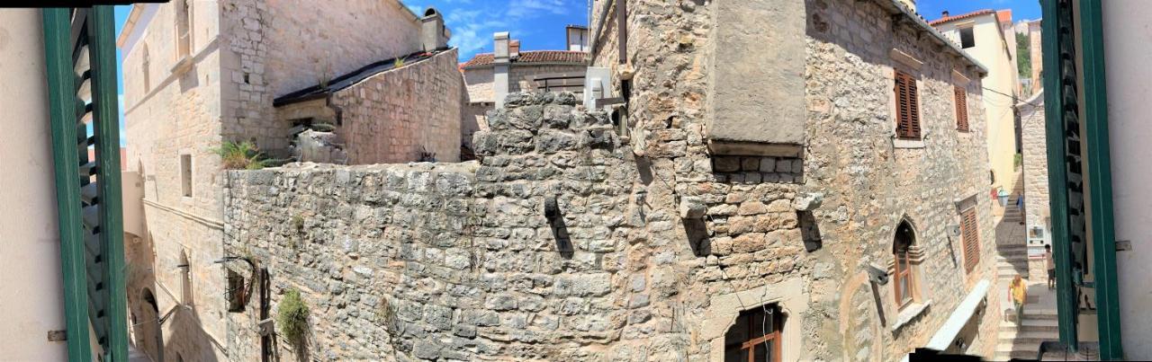 Rooms And Apartments Villa Town Gate Hvar Hvar Town Bagian luar foto