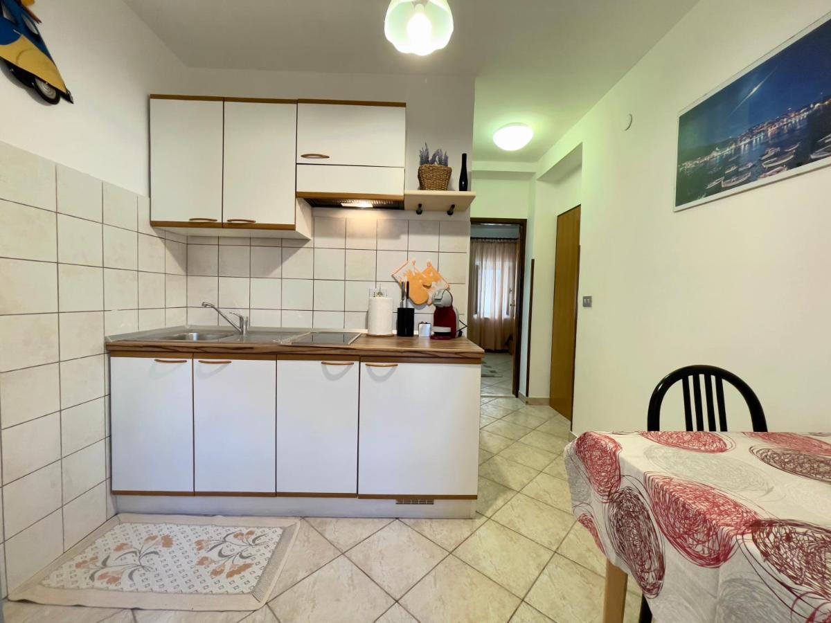 Rooms And Apartments Villa Town Gate Hvar Hvar Town Bagian luar foto