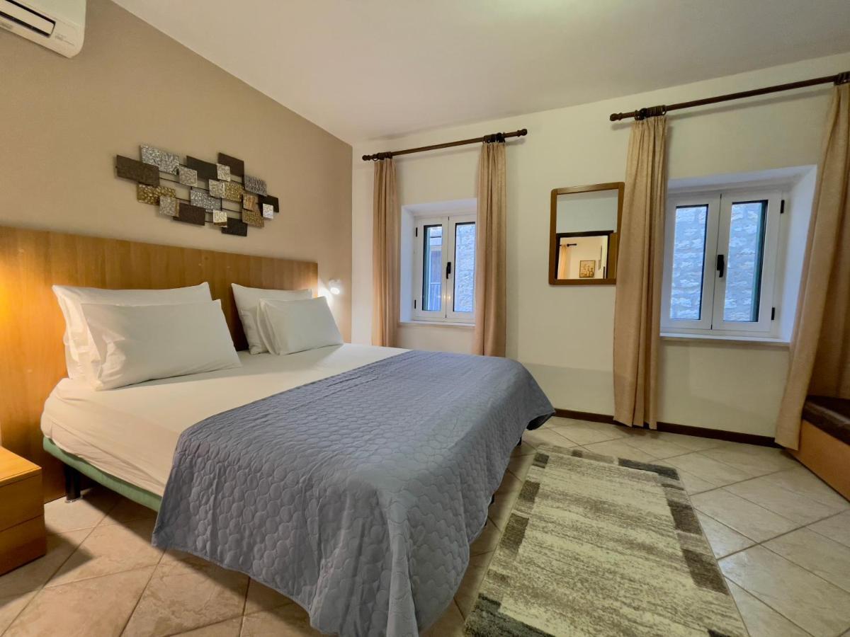 Rooms And Apartments Villa Town Gate Hvar Hvar Town Bagian luar foto